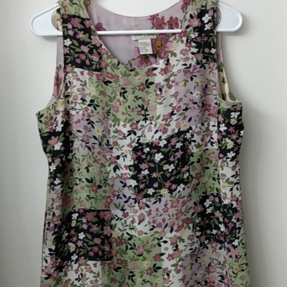 Patchwork dress size 10 petite, sleeveless, lined with a lilac floral pattern